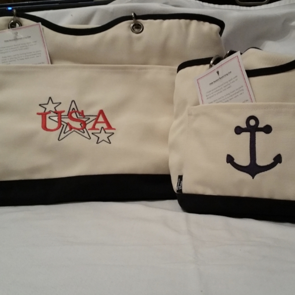 Thirty-one Navy Canvas Crew Thermal Set of 2 NIP Embroidered as shown in pics